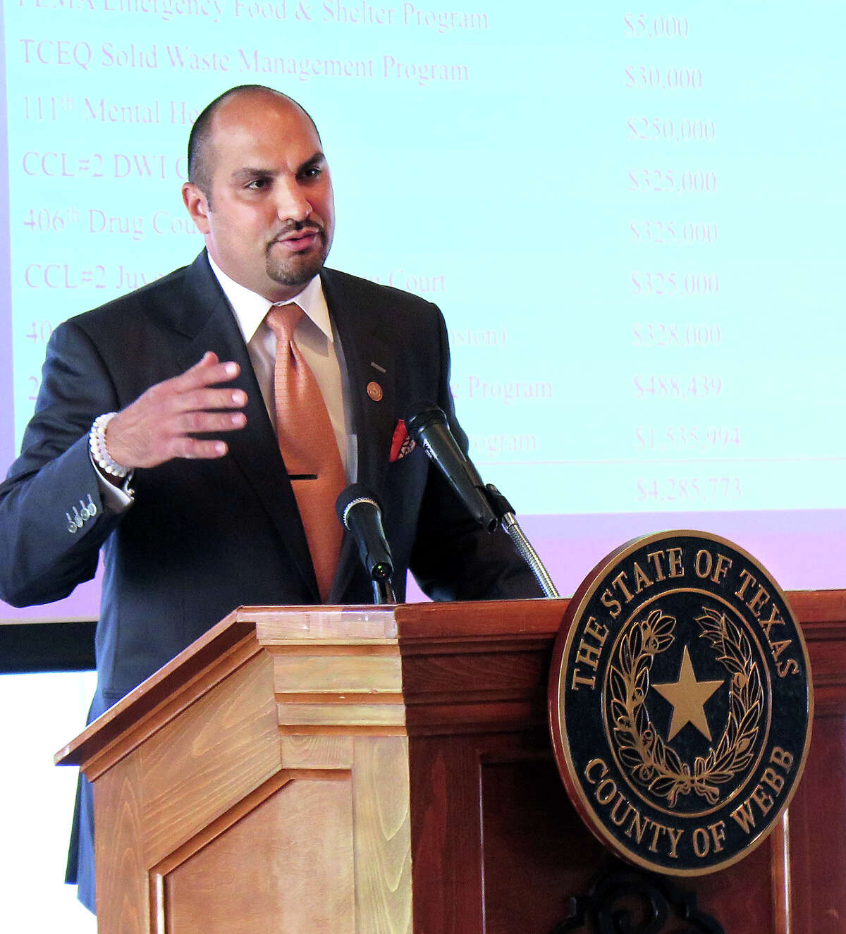 Webb County Judge Tano Tijerina presented the 2016 State of the County at the Laredo Country Club. The presentation was hosted by the Laredo Chamber of Commerce.