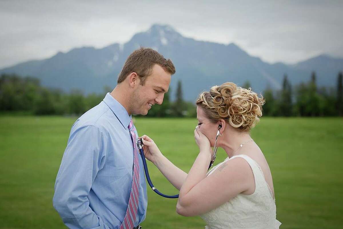 The moment the two met was captured by the bride's wedding photographer.