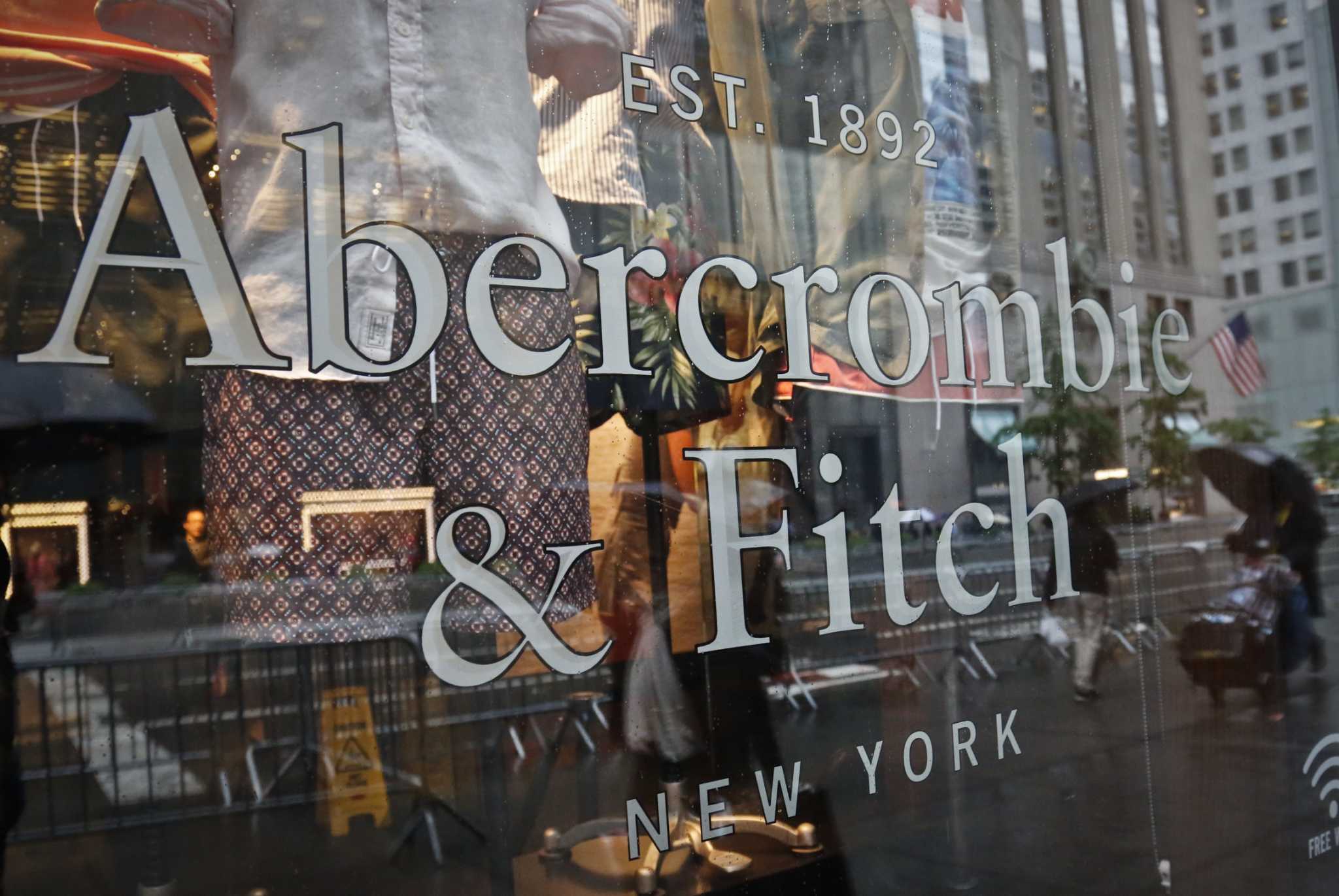 Abercrombie, Hollister stores at 