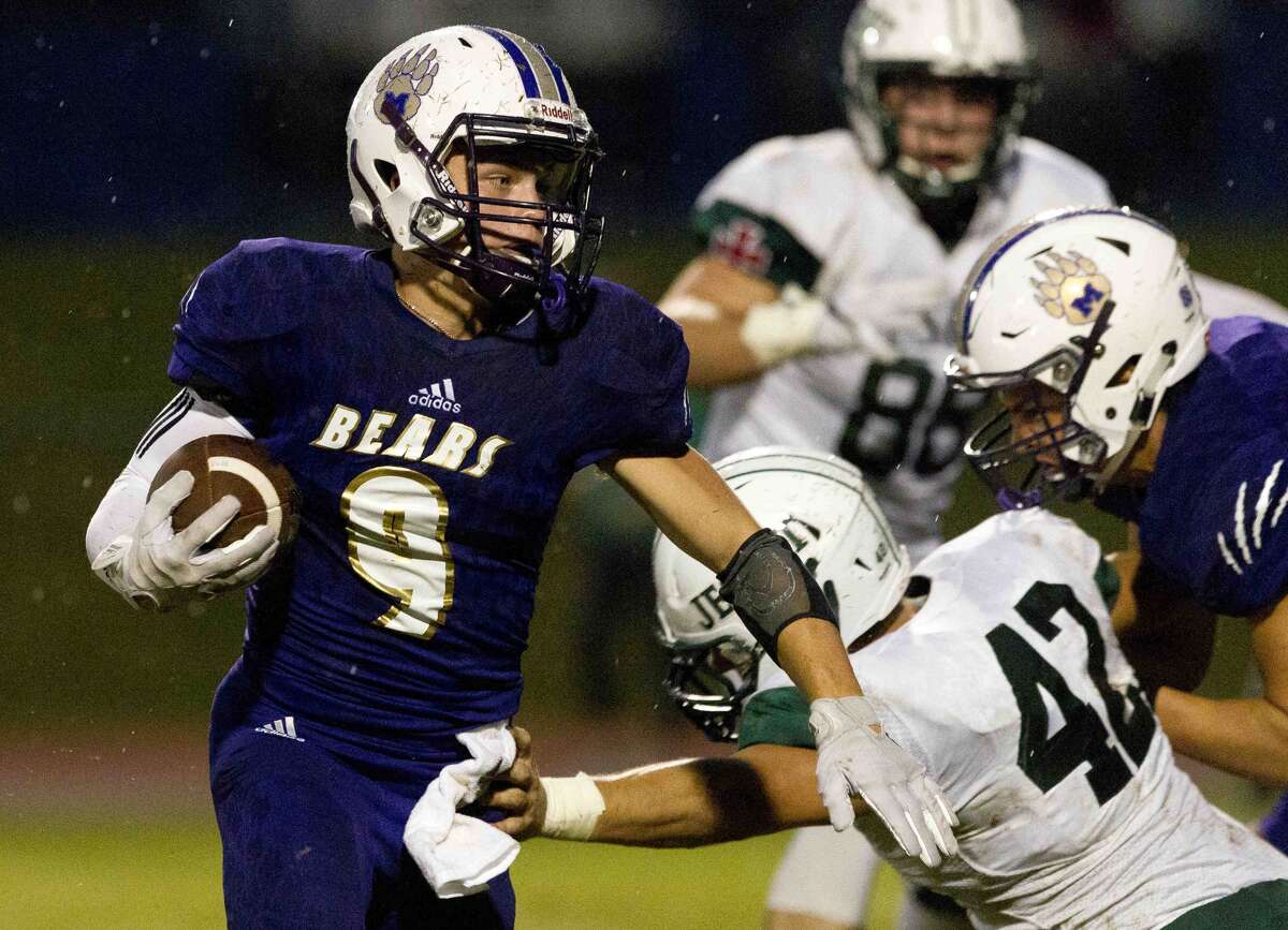 Montgomery running back Alex Nunn and the Bears will travel to play Euless Trinity this Friday in Bedford.