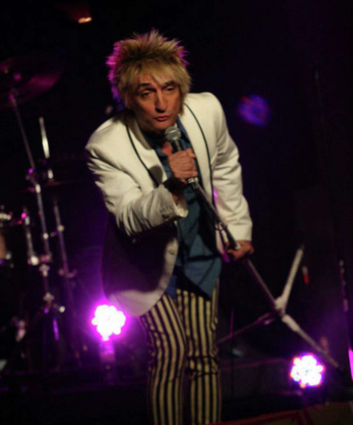 Rod Stewart tribute artist Vic Vaga performs at Tomball's Main Street Crossing on July 21.