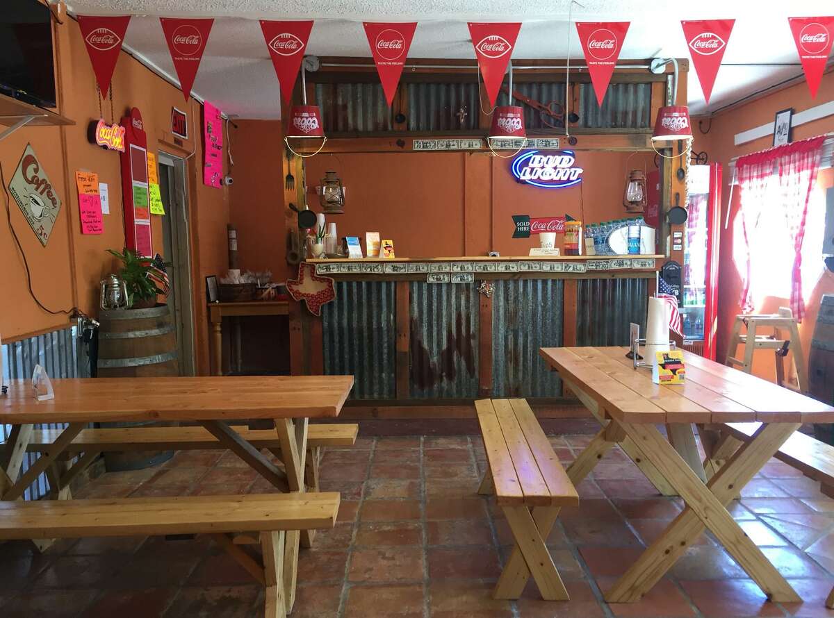 Review Orly's BBQ brings good smoke to the Southwest Side