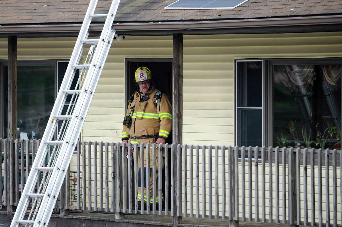 Dozen displaced in Cove fire Wednesday afternoon