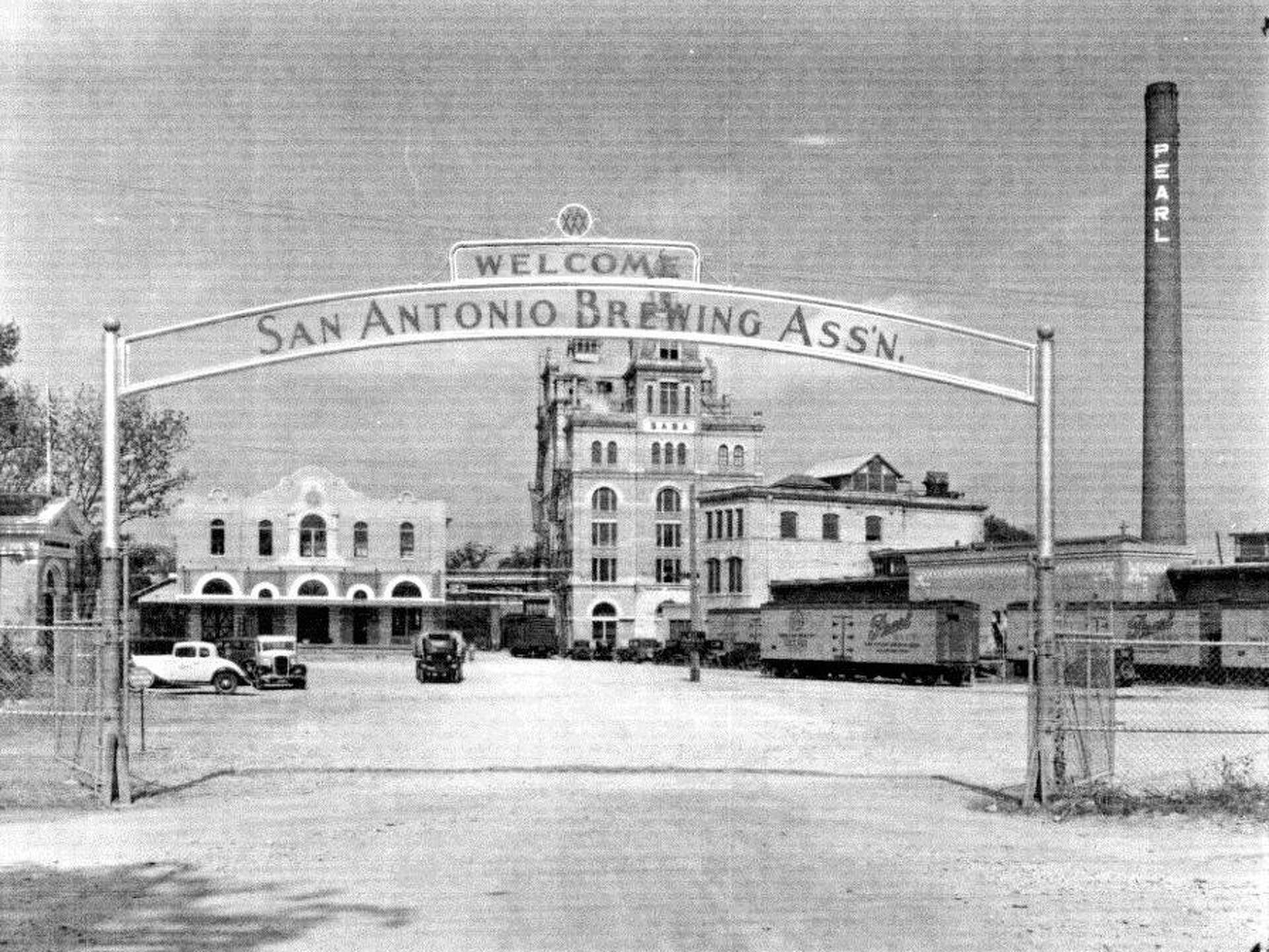 Jue Let, Cape Bottle Room open at Pearl; Terry Black's BBQ coming - San  Antonio Business Journal, image size:1920x1440