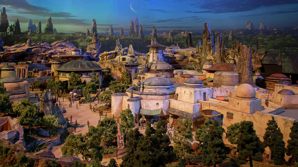 How to visit Star Wars: Galaxy's Edge at the Disney Resorts - CNET