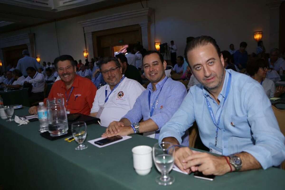 Más de 200 Agentes Aduanales de Nuevo Laredo asistieron al congreso “99 Años Impulsando la Competitividad de México”.