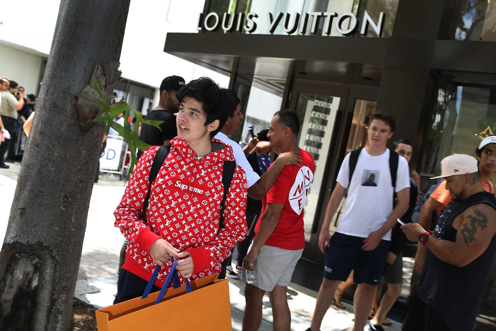 Pop-up potential draws a crowd hoping for Louis Vuitton streetwear  collaboration with Supreme