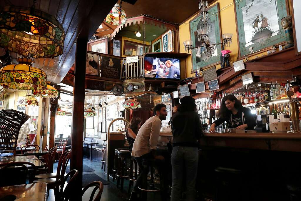 Locals Only Our Favorite Quirky San Francisco Neighborhood Bars Vesuviospend Enough Time Observing People In This North Beach Bar On The Other Side Of City