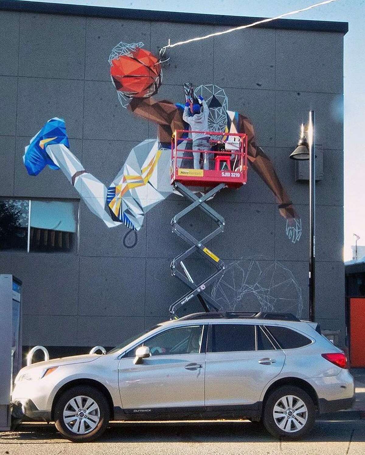A new mural depicting Golden State Warriors forward Kevin Durant has gone up in Oakland's Temescal neighborhood.
