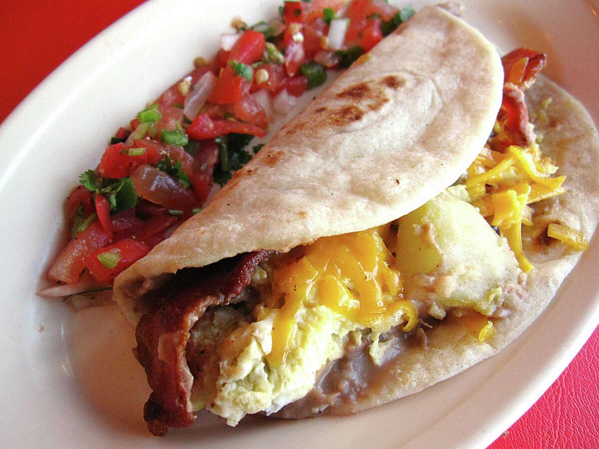 Readers declare Pepe’s Tacos N Salsa the best breakfast tacos in S.A.