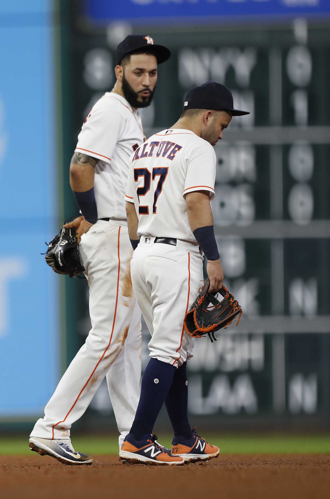 Yuli Gurriel undergoes hand surgery