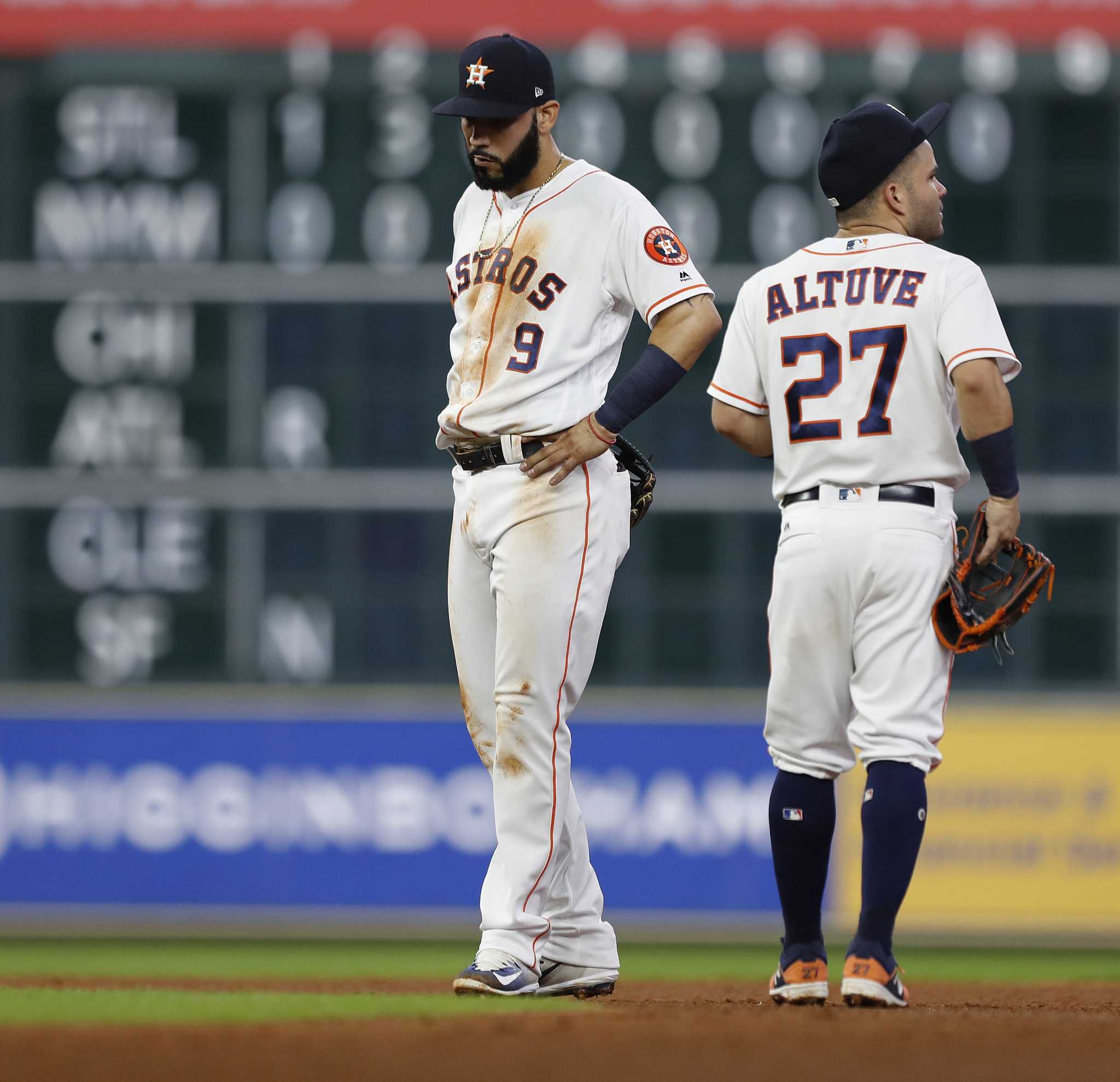 Yuli Gurriel undergoes hand surgery