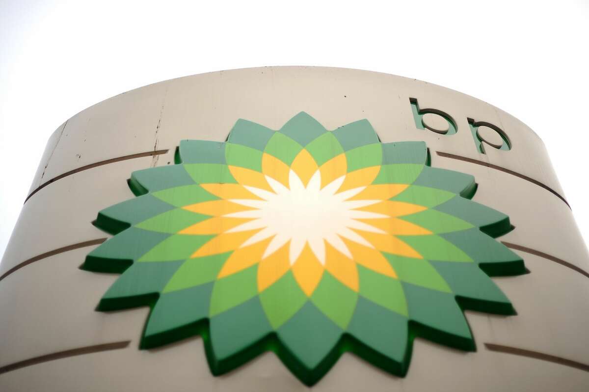(FILES) This picture taken on February 1, 2011 shows the BP logo at a petrol station in central London. British energy giant BP said on October 25, 2011 that net profits rocketed by 175 percent in the third quarter of 2011, as it continued to recover from last year's devastating Gulf of Mexico oil spill disaster. AFP PHOTO/Ben Stansall (Photo credit should read BEN STANSALL/AFP/Getty Images)