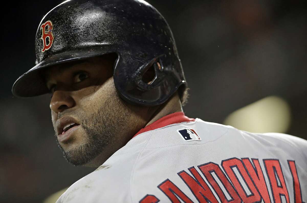 Giants part ways again with third baseman Pablo Sandoval