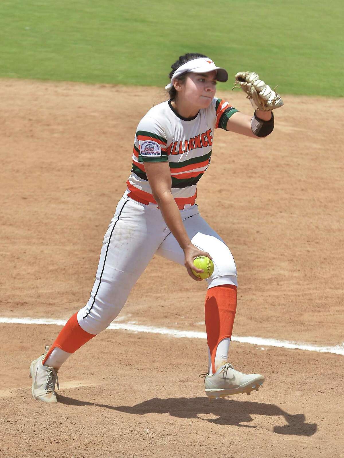 Pitcher Evelyn Gonzalez and the 18U Laredo Alliance won 15-0 over the Forth Worth White Sox and 12-0 against the Kingsville Thunder Wednesday at the SAC.
