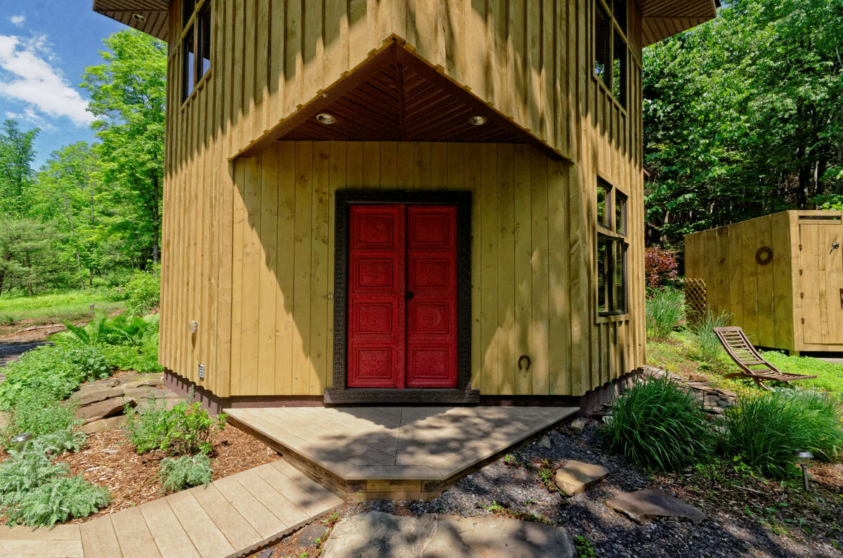 House of the Week Contemporary in Berne