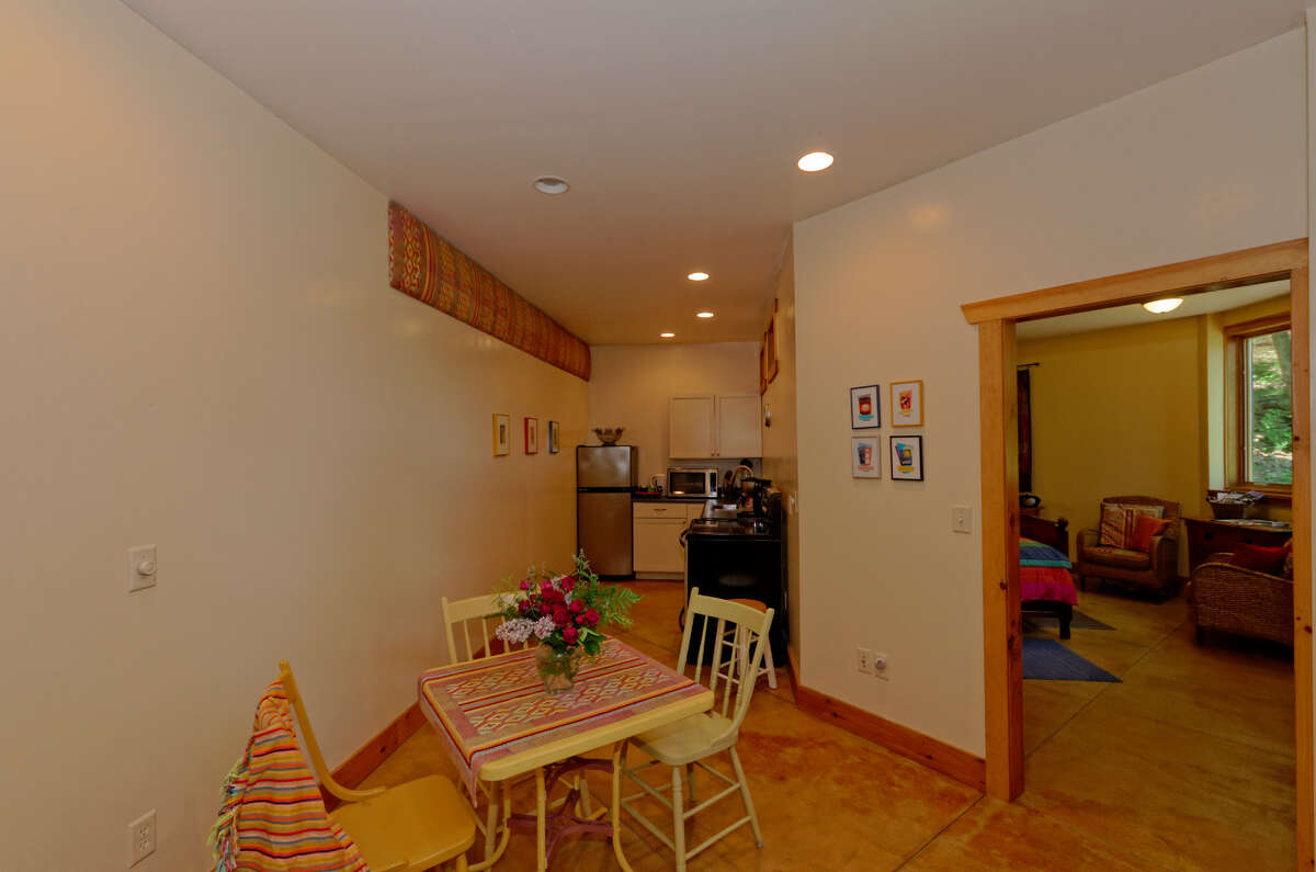 House of the Week Contemporary in Berne