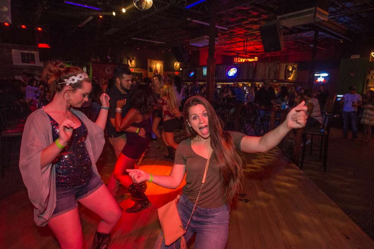 Photos: Daisy Dukes contest lights up San Antonio's Thursday night at ...