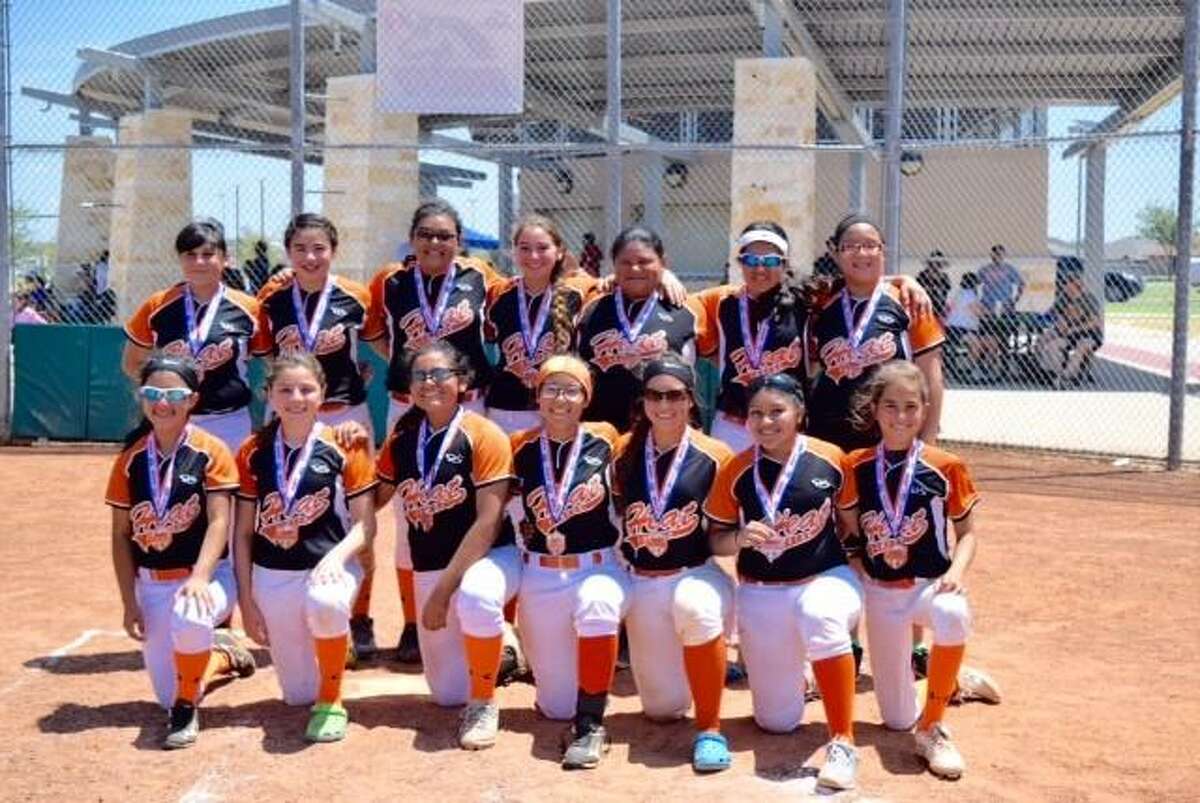 The Laredo Heat finished fourth in the 14U division of the PONY South Zone Softball World Series on Saturday.