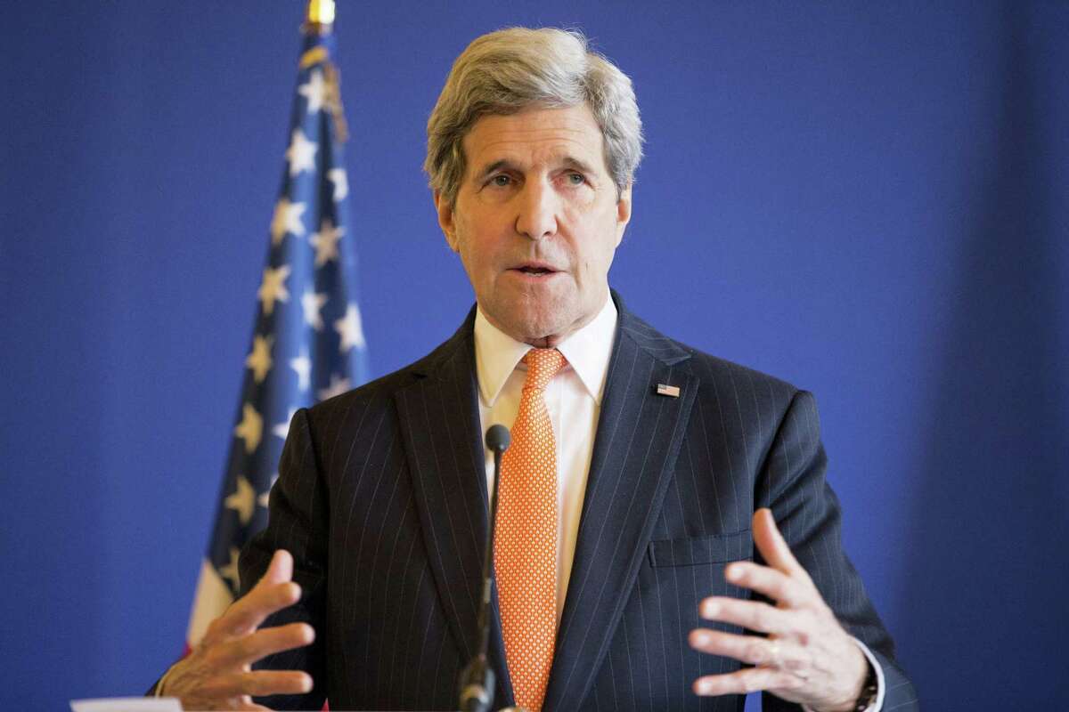 Secretary of State John Kerry speaks to the media during a news conference 2015.