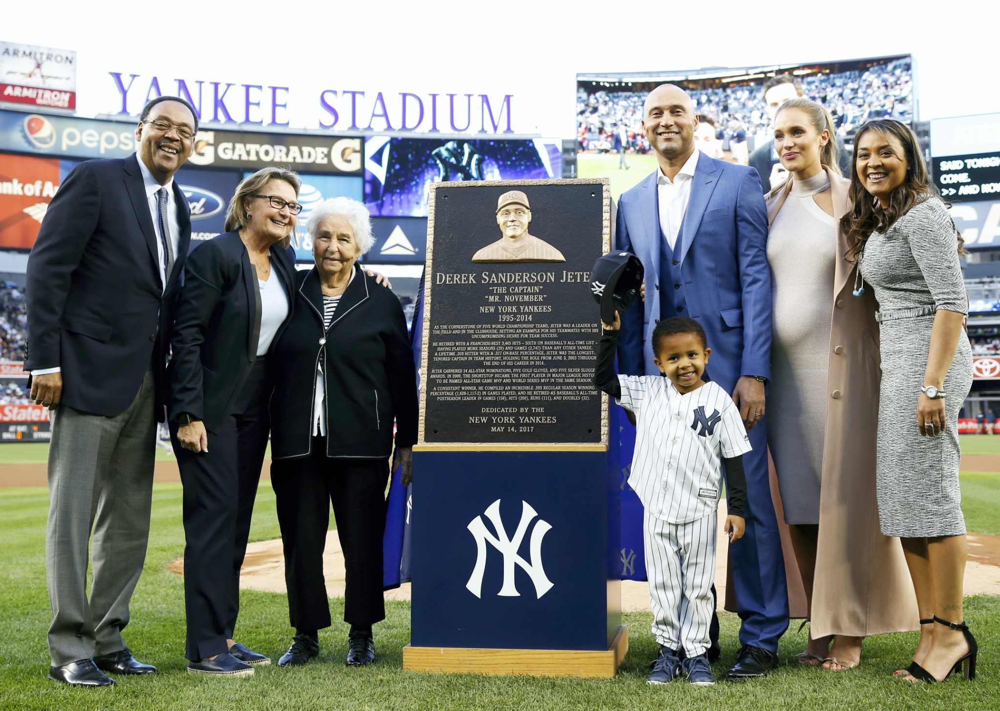 Derek Jeter, Out of Pinstripes and in Monument Park, Can Finally Reflect -  The New York Times