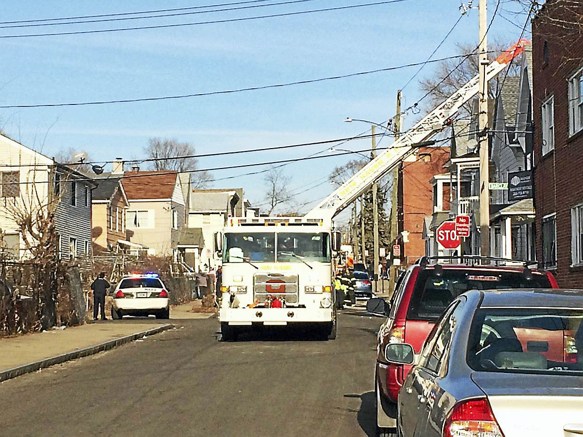 New Haven fire crews battling blaze on Frank Street
