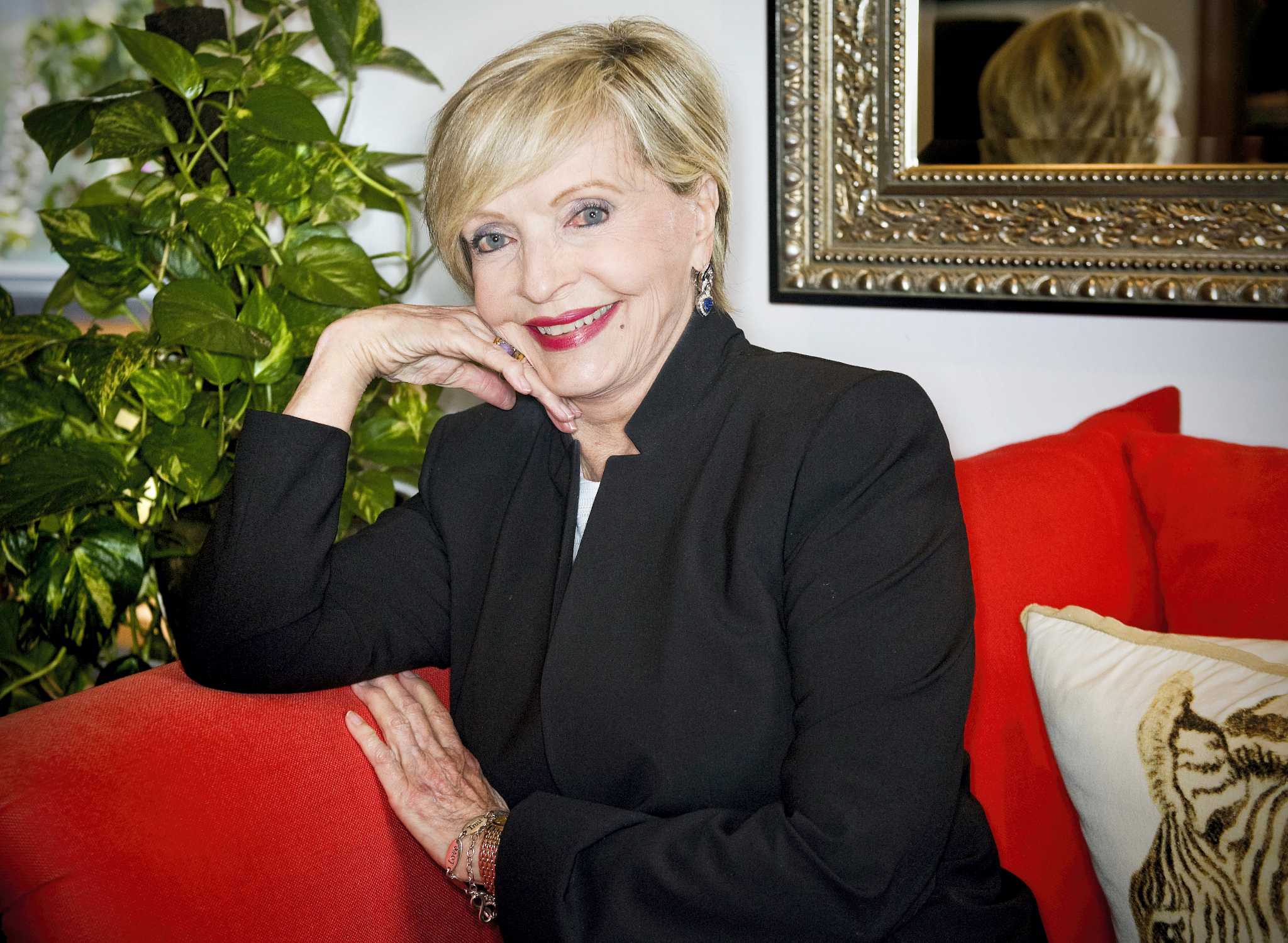 Florence Henderson Dead: The Brady's Bunch's Carol Brady DIes at 82