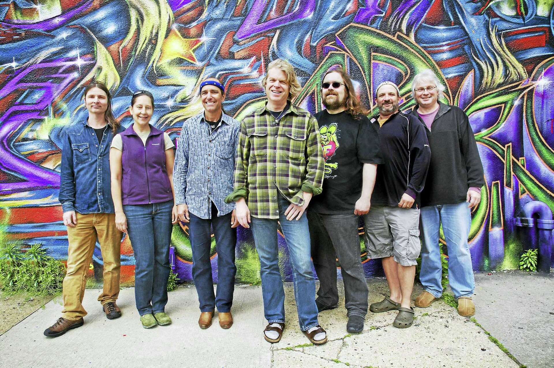 Grateful Dead tribute band Dark Star Orchestra on College Street