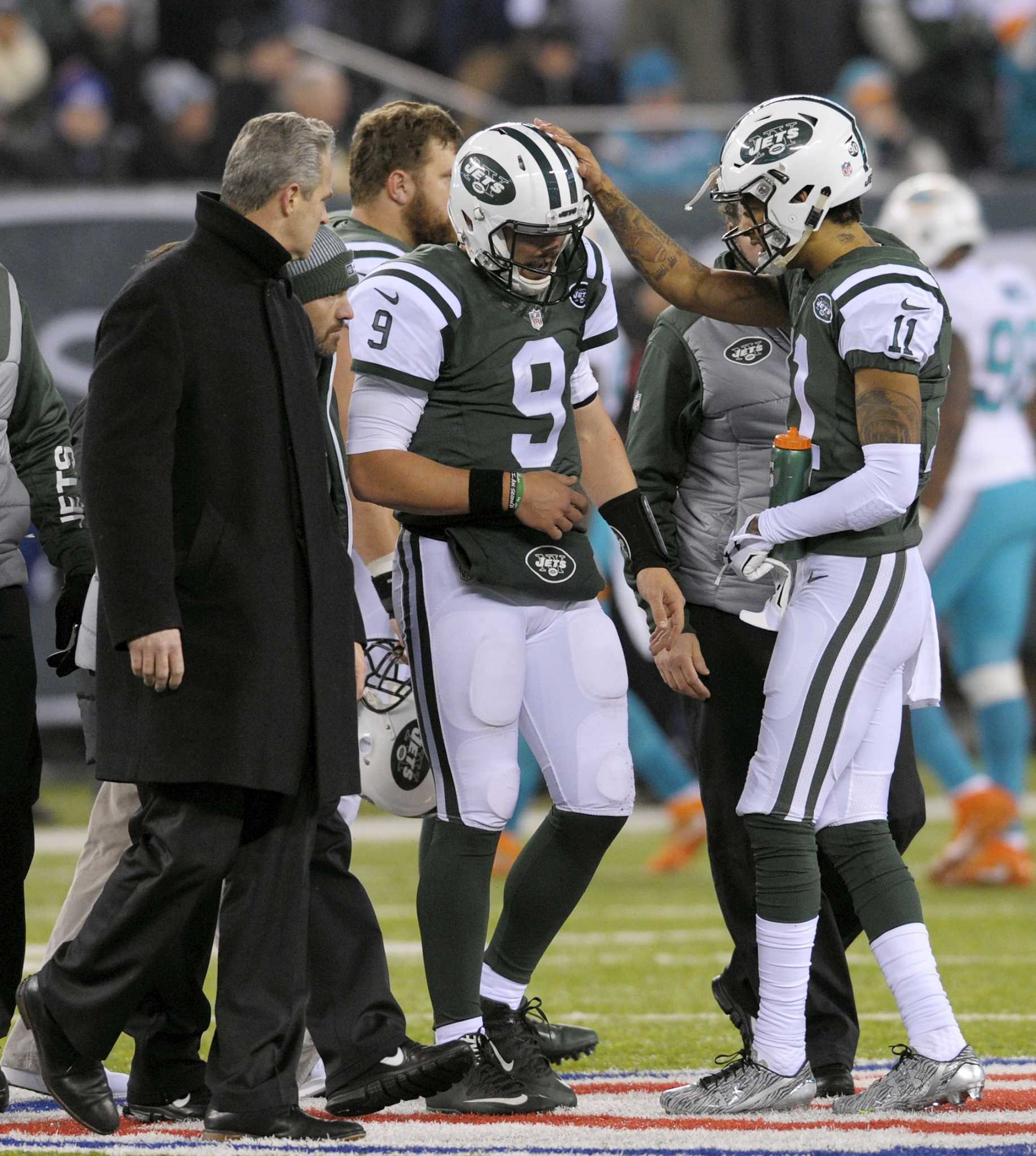 Jets QB Bryce Petty knocked out after being sandwiched by Dolphins' Suh,  Wake