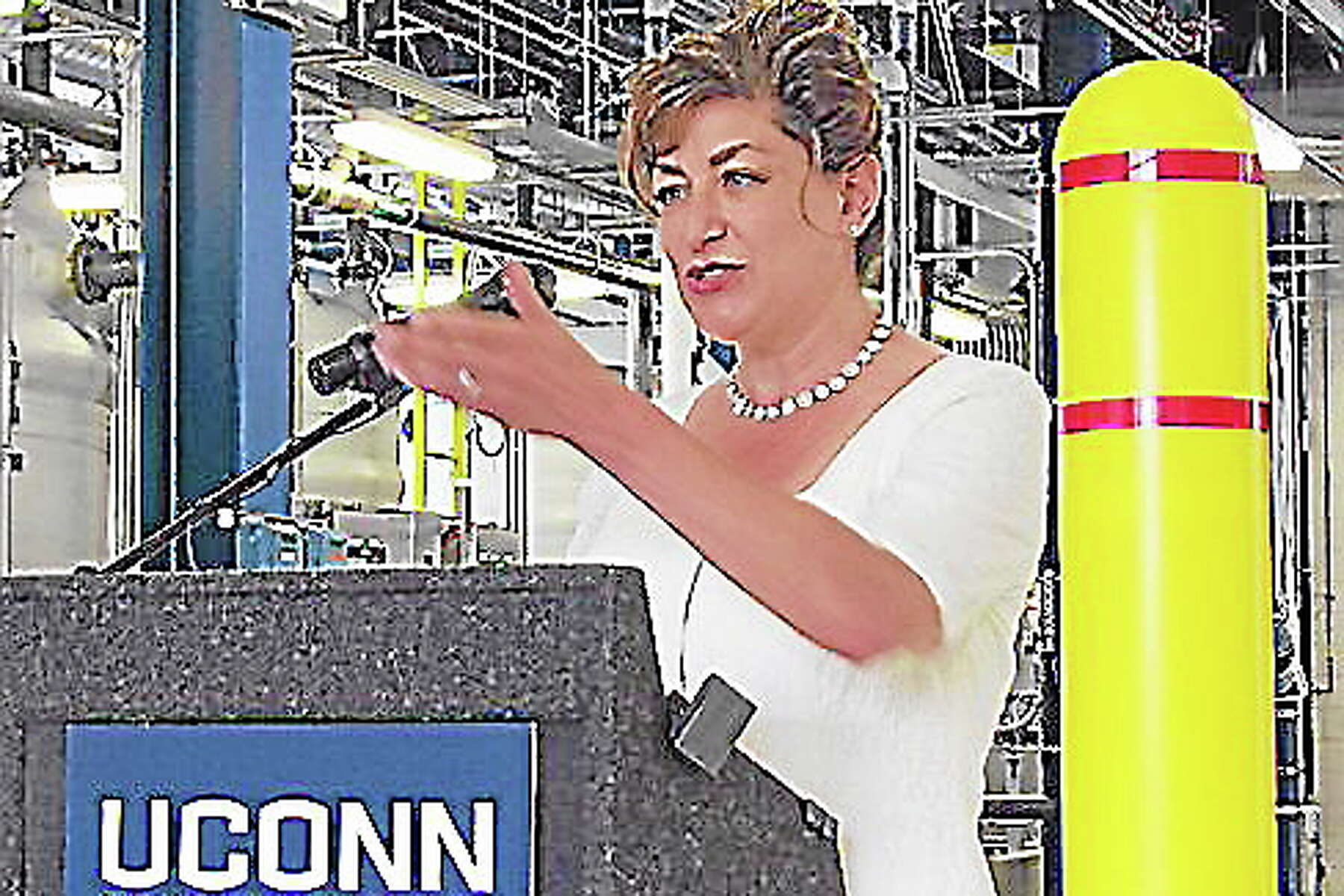 UConn's Herbst in top half of compensation for school presidents