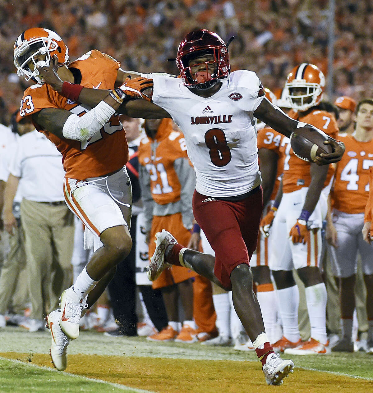 Amazing Photos Capture Louisville's Lamar Jackson Completely