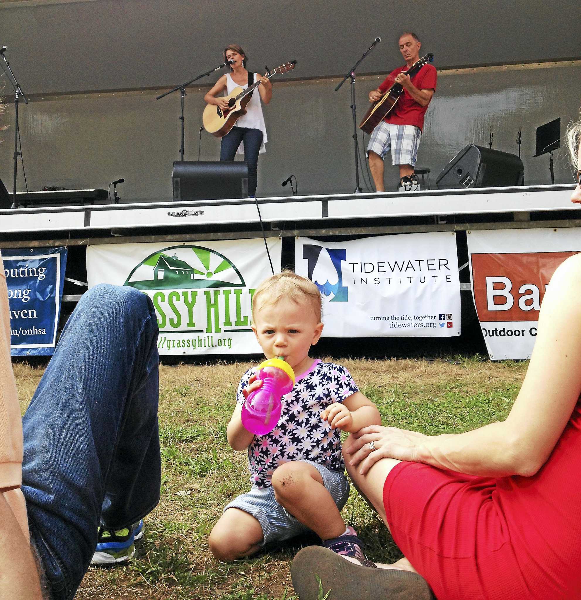 CT Folk Festival & Green Expo in New Haven gets people singing