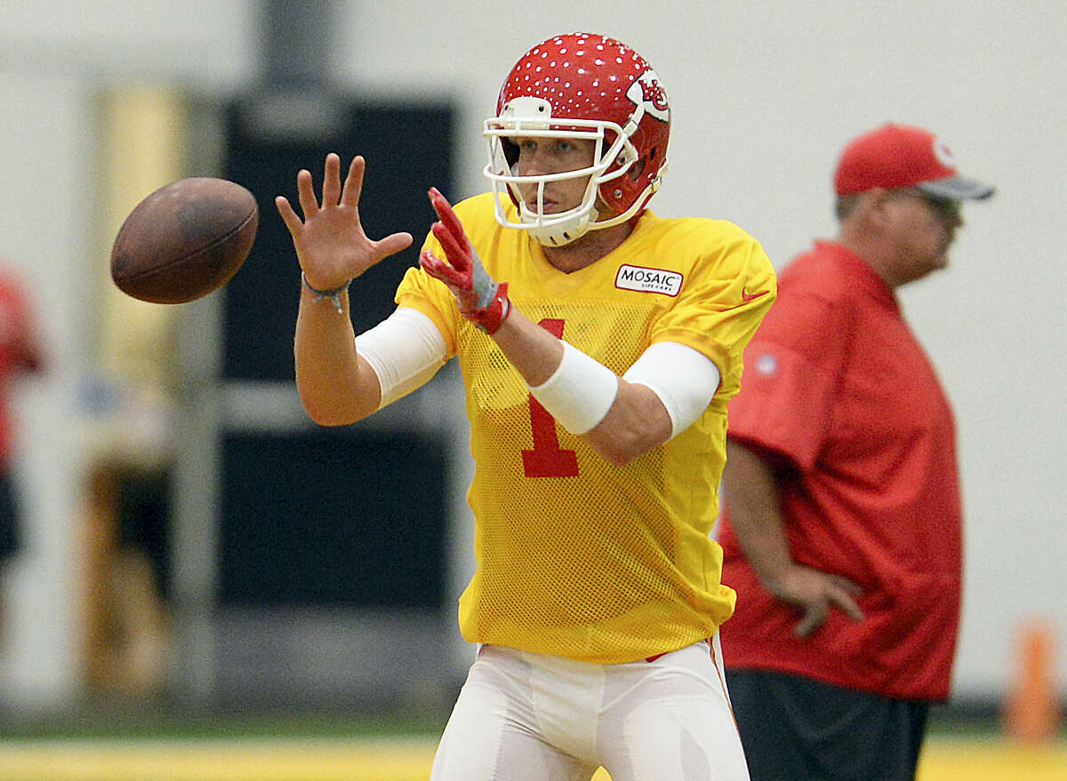 Newly acquired quarterback Nick Foles practices drills during Kansas City Chiefs practice at the Griffon Indoor Sports Complex at Missouri Western State University Friday.