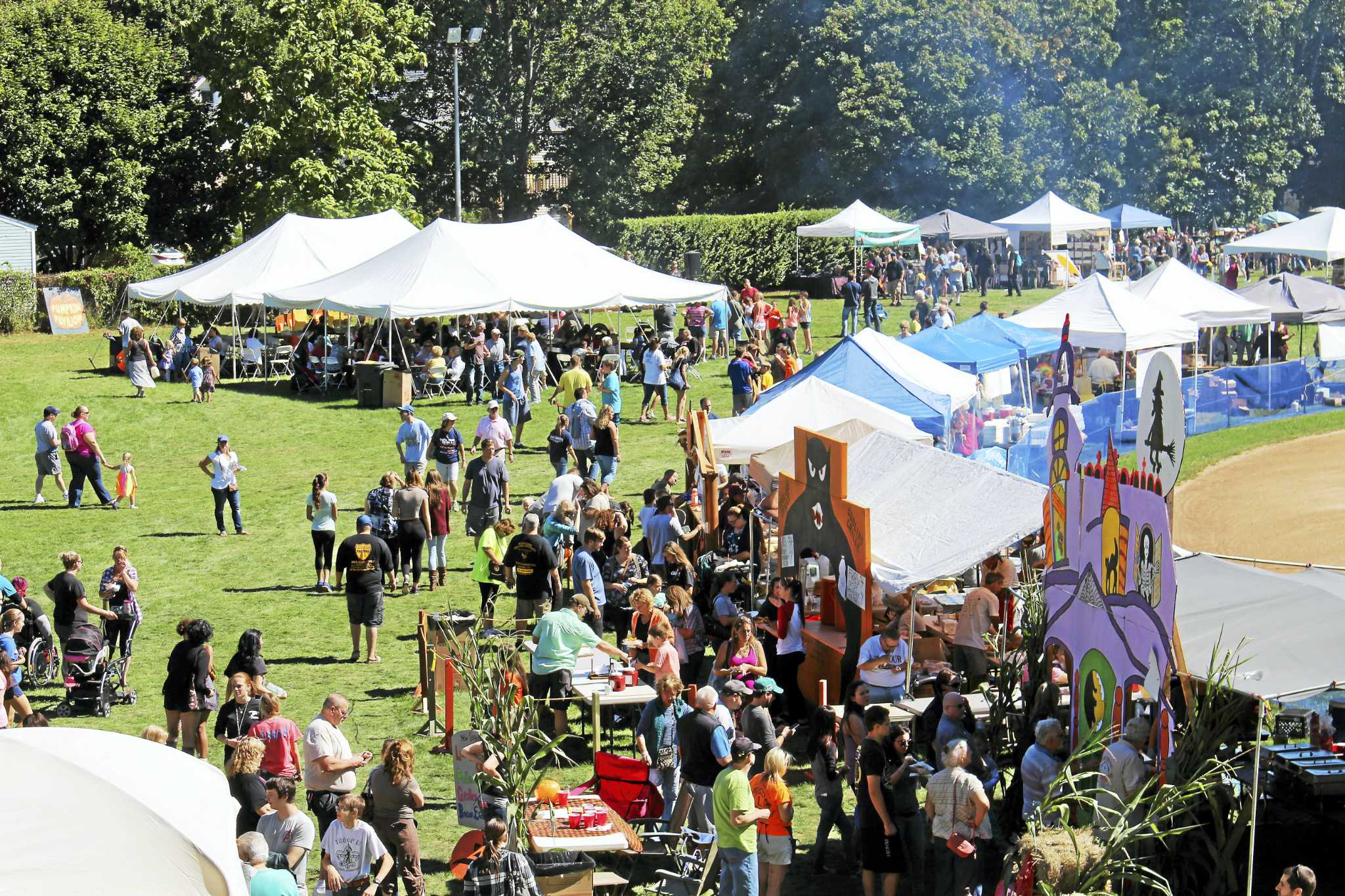 Seymour gets ready for 51st annual Pumpkin Festival