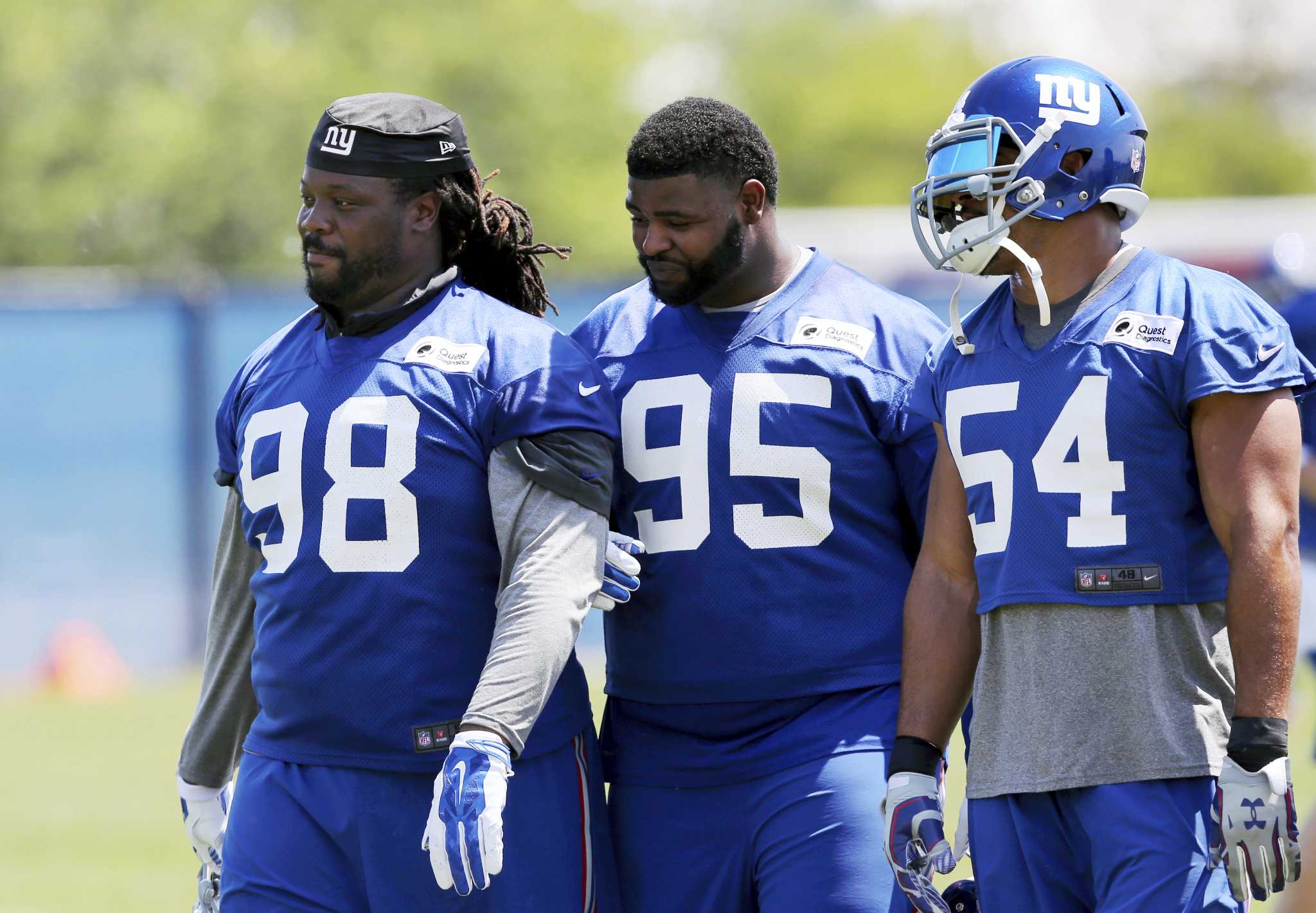 New York Giants defensive tackle Johnathan Hankins (95) celebrates