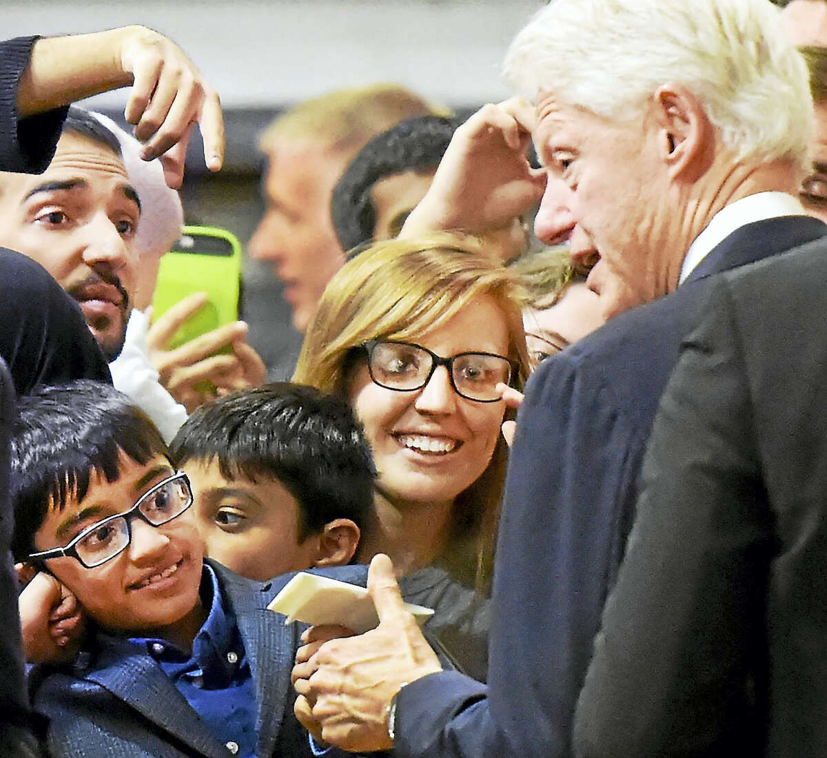 Clinton meets supporters Monday in New Haven,