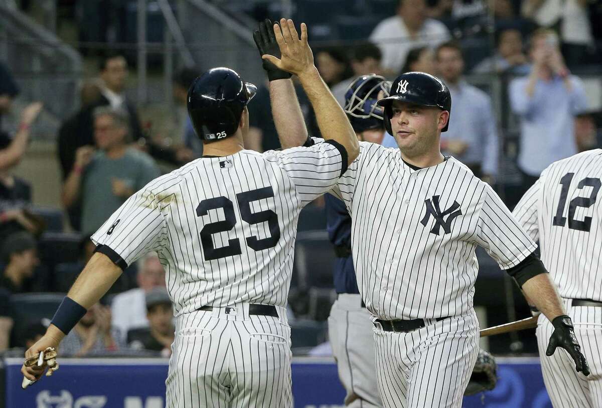 Yankees' Jacoby Ellsbury hit by pitch on right wrist