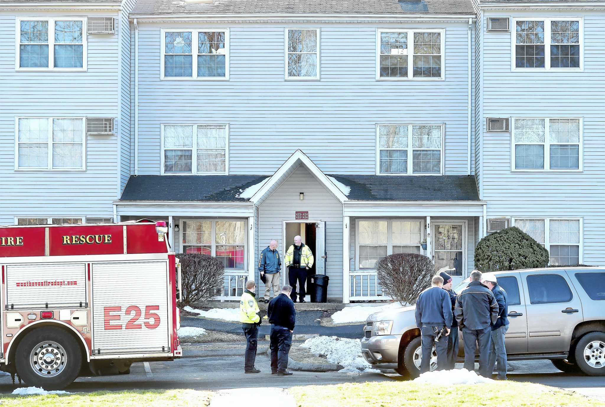 Mother of 2 found slain in West Haven apartment identified