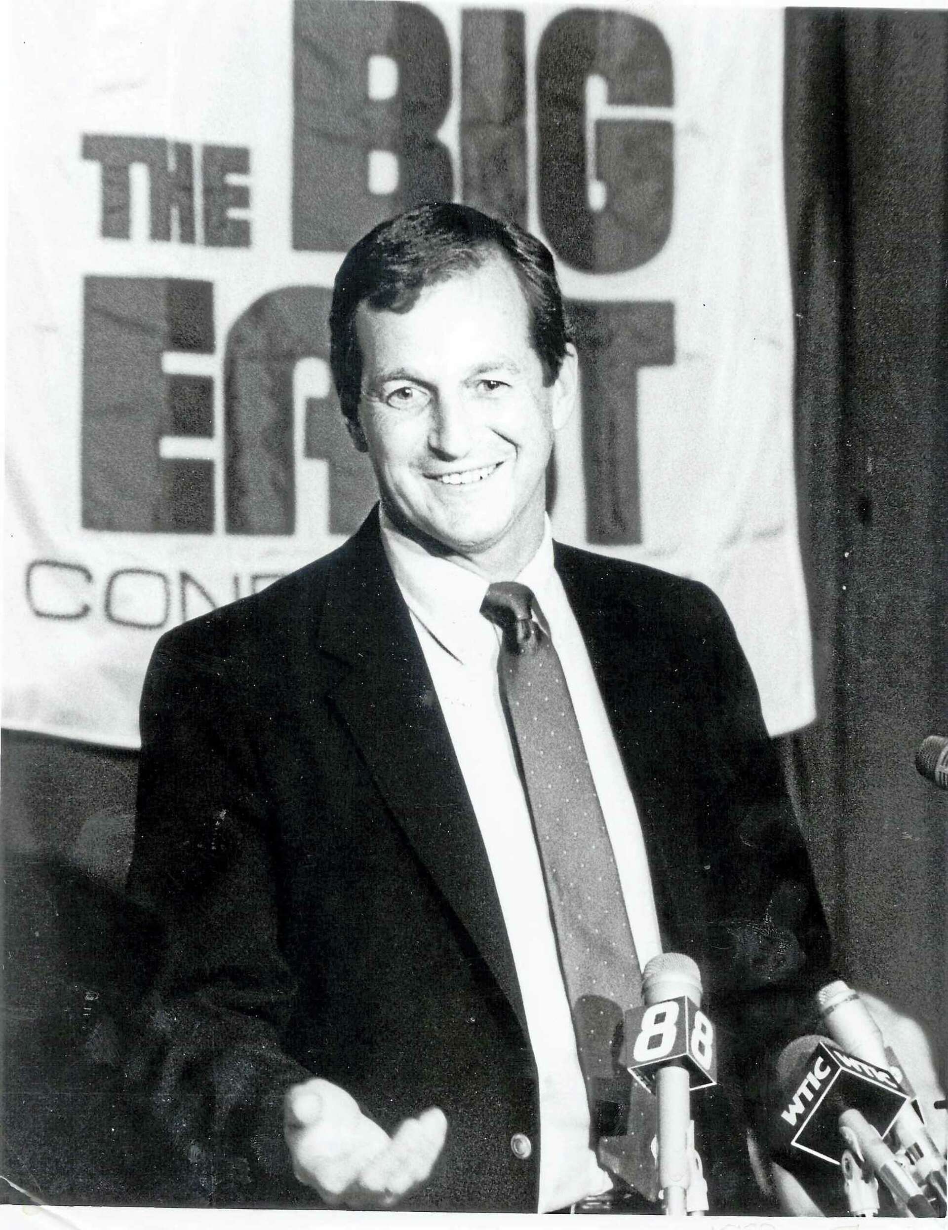 UConn's Jim Calhoun wins 'Best Coach' ESPY