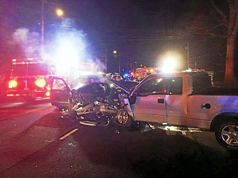 Man rescued after serious head-on crash in North Haven