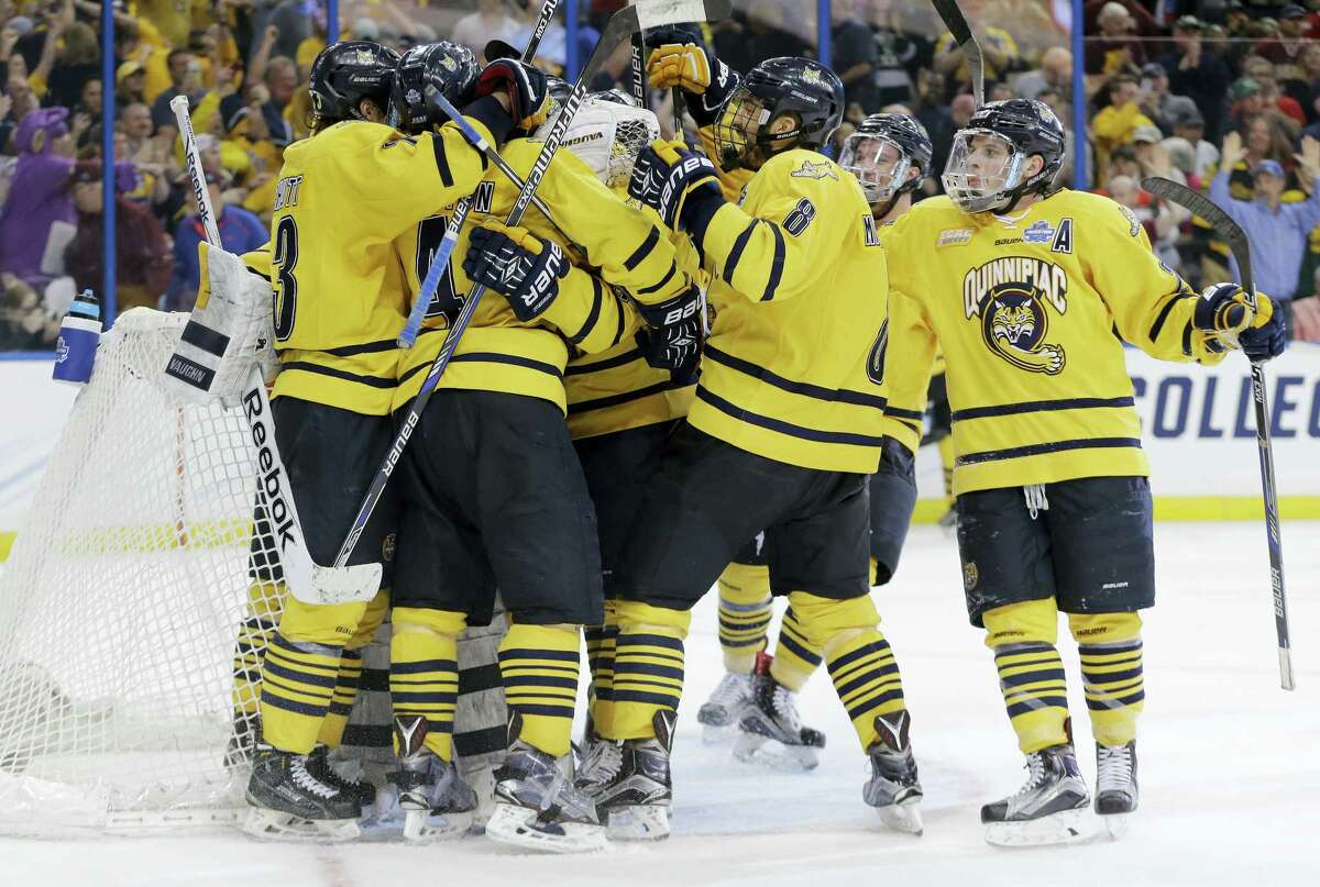Quinnipiac hockey team advances to national championship game