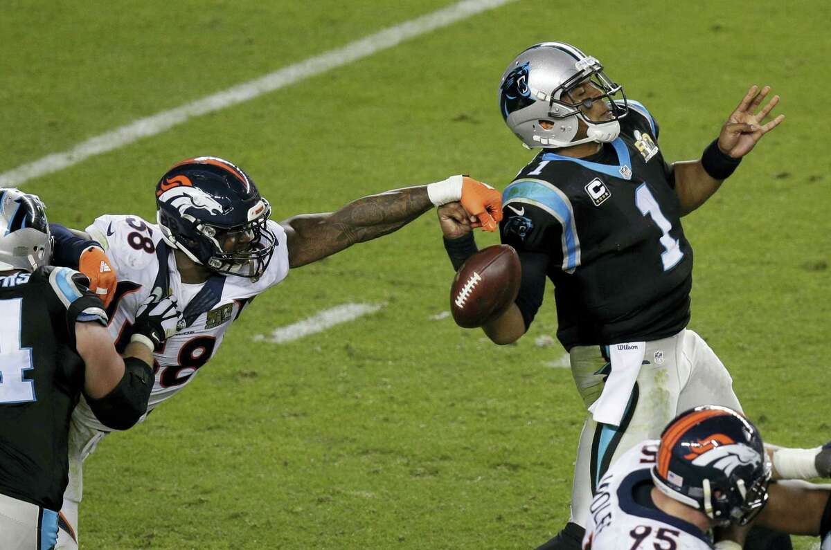 Denver Broncos win Super Bowl 50, defeat Carolina Panthers 24-10