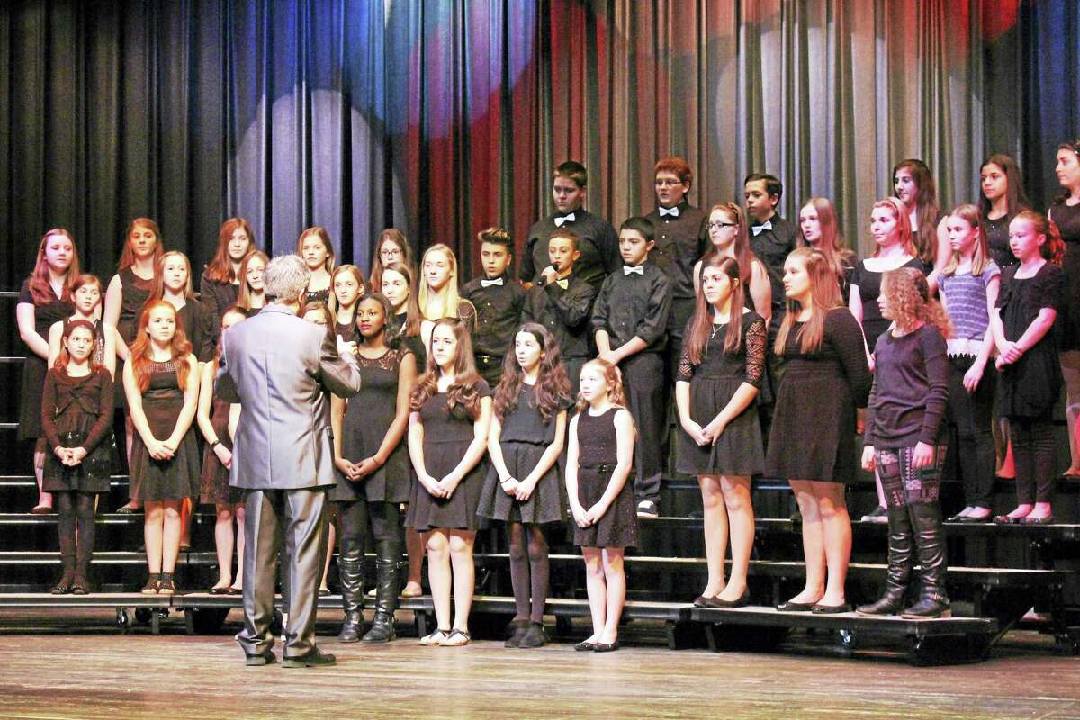 Seymour Middle School honors late Principal Paul C. Porter with