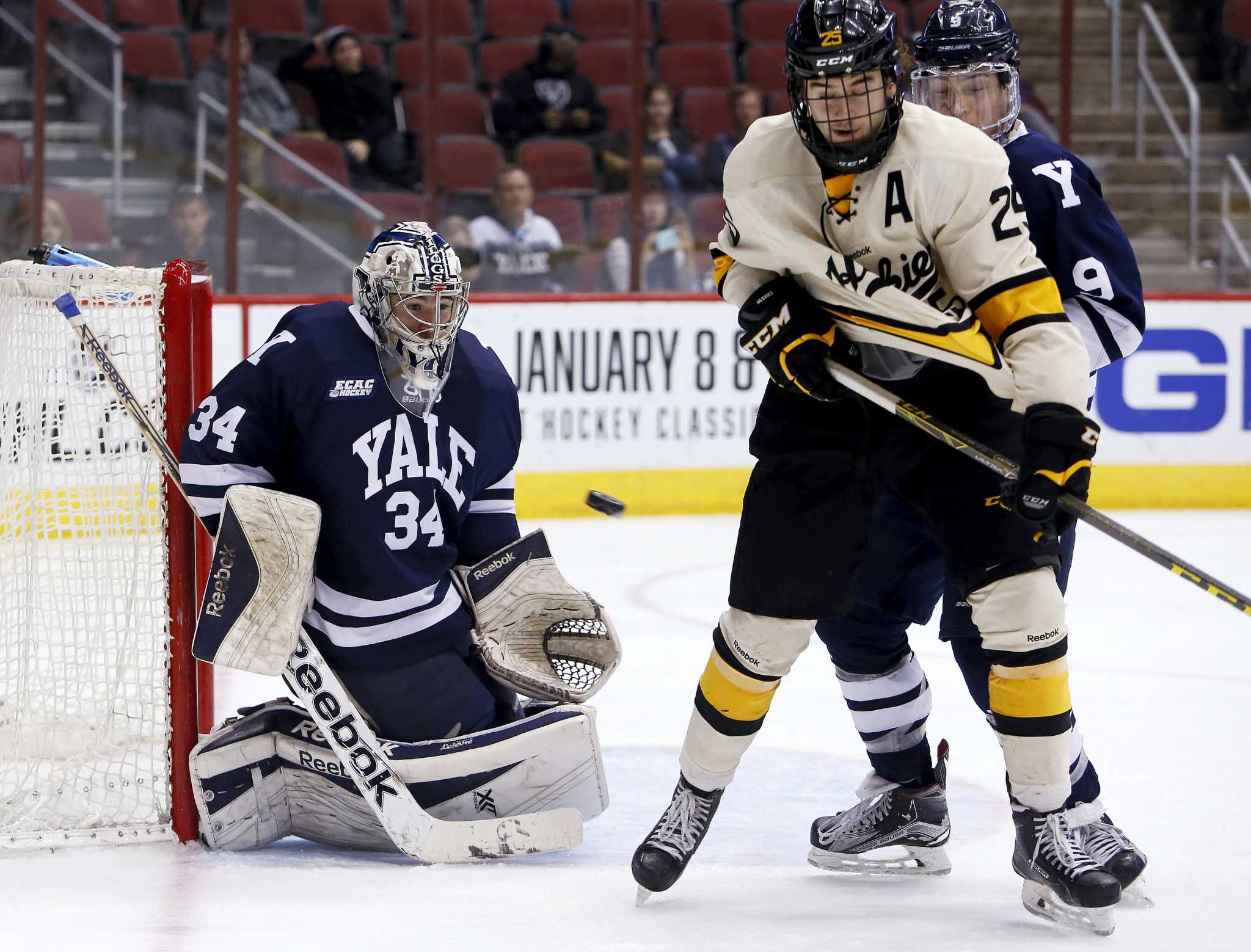 Despite injuries, Yale hockey still rolling