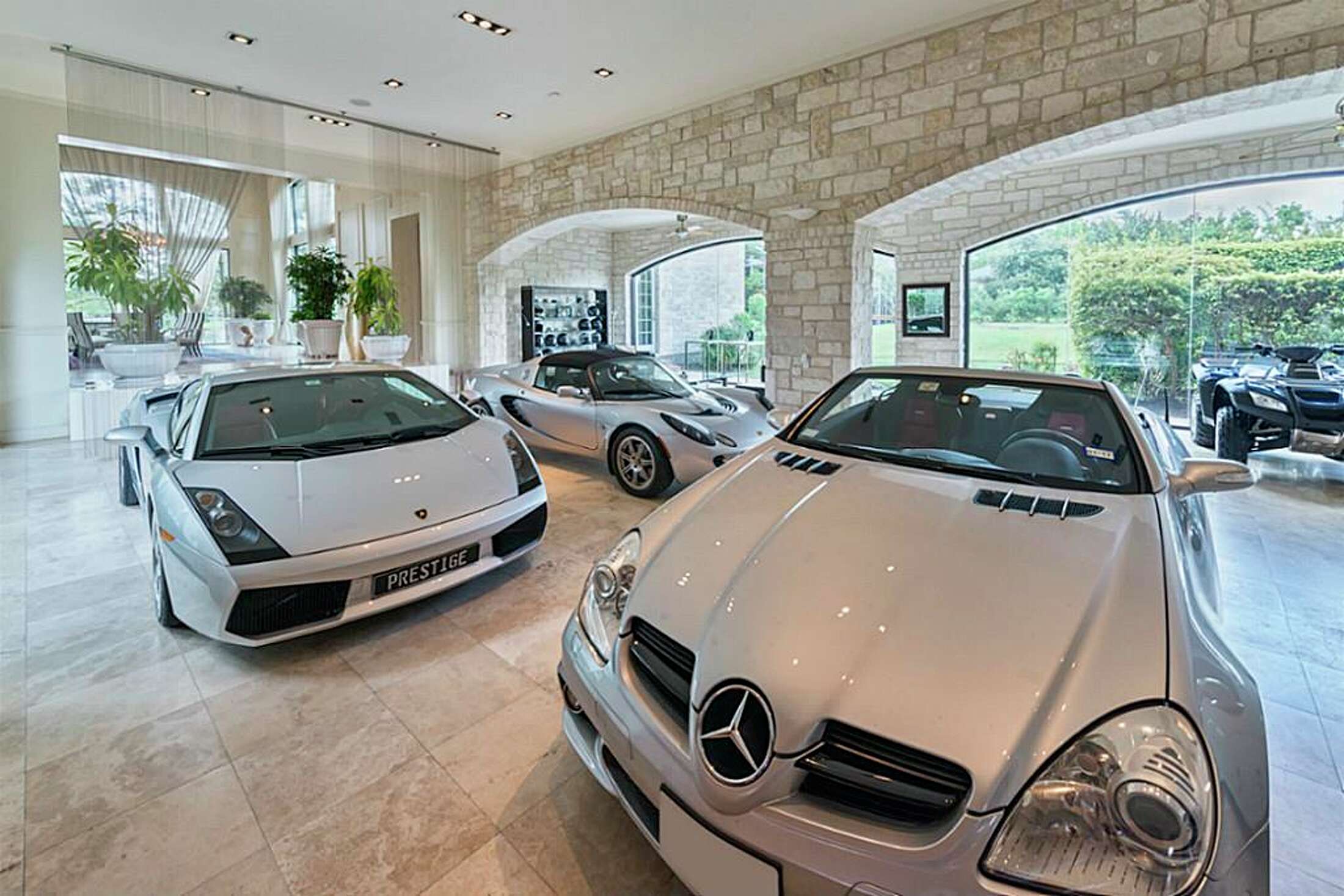 Price reduced on jawdropping Tomball ranch for sale