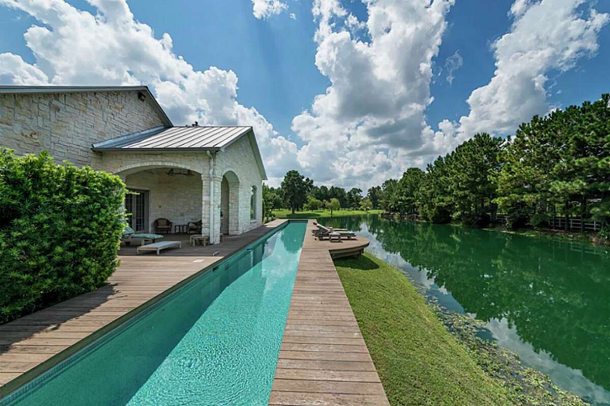 Price reduced on jawdropping Tomball ranch for sale