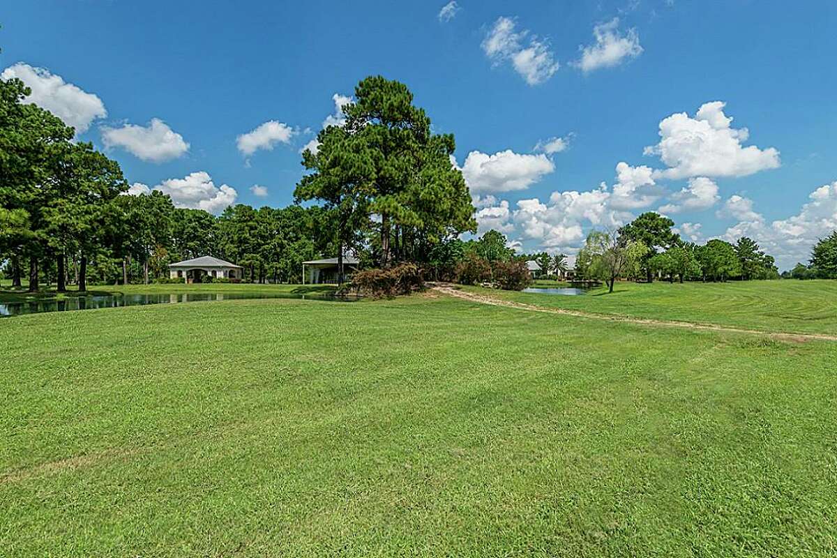 Price reduced on jawdropping Tomball ranch for sale