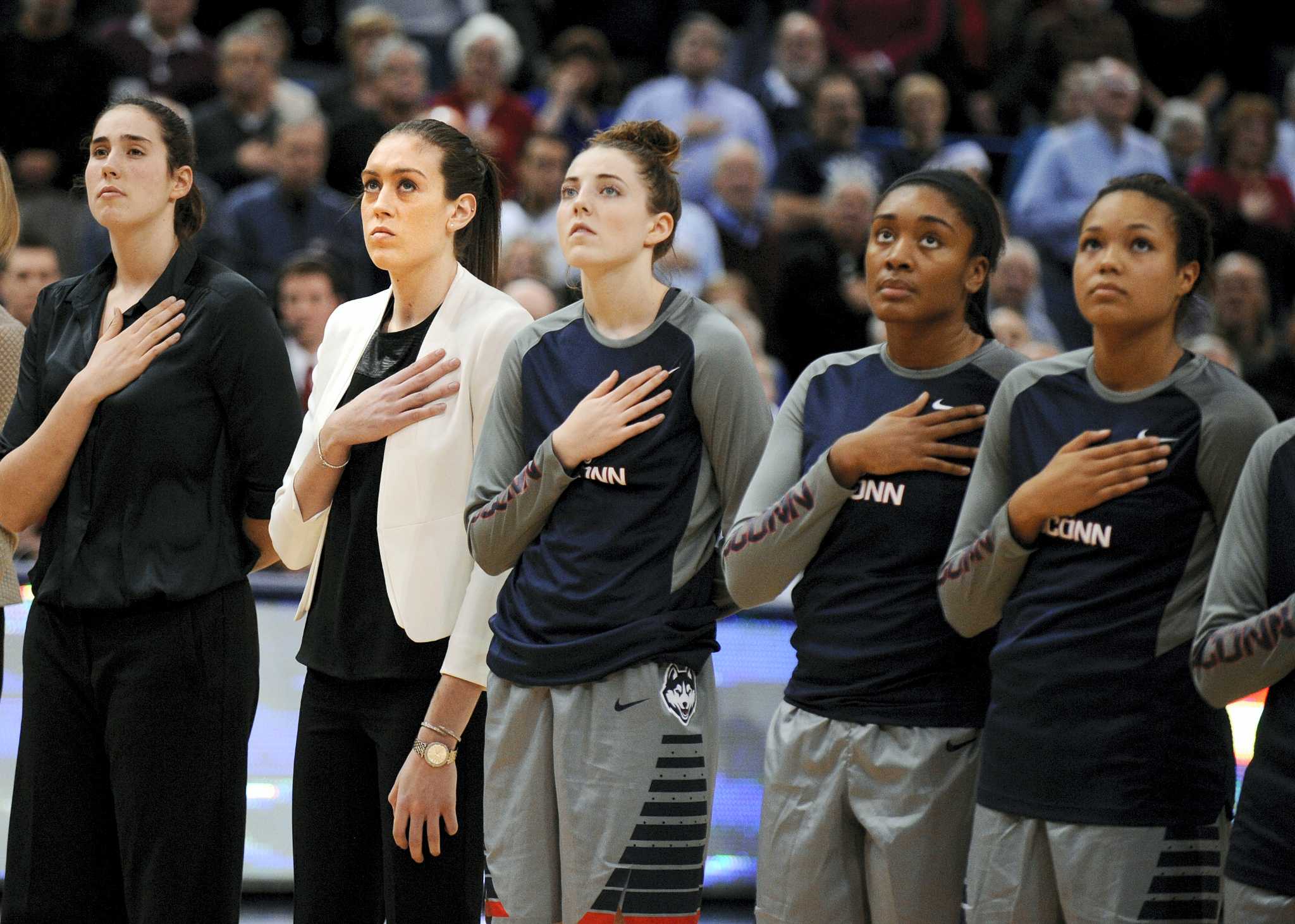 UConn women remain No. 1 in AP women’s basketball poll New Haven Register