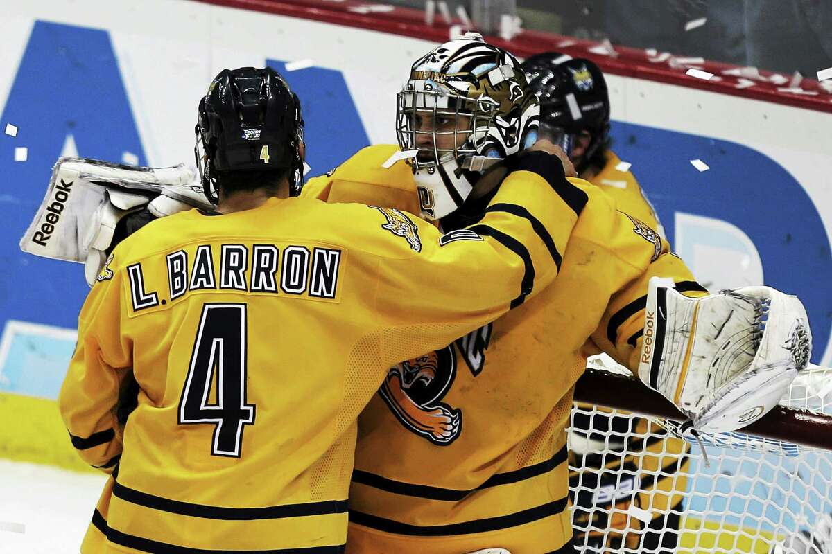 Boston University vs. Yale, NCAA hockey tournament 2015: 2 p.m.