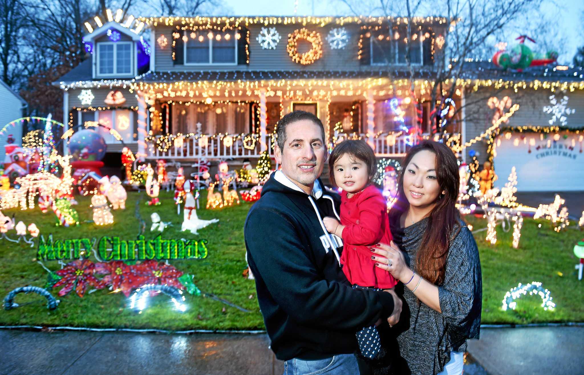 Experience The Dazzling Christmas Lights Extravaganza In Sherwood Park